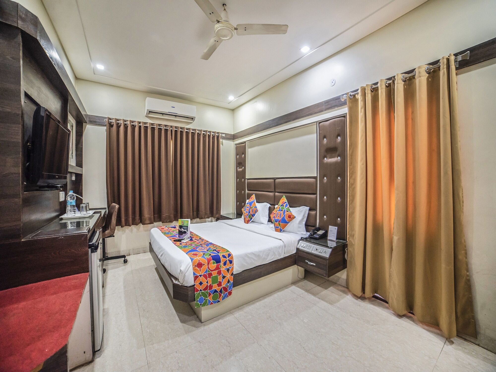 Fabhotel Santoor Geeta Bhawan Square إندور المظهر الخارجي الصورة