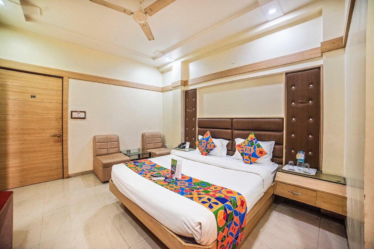 Fabhotel Santoor Geeta Bhawan Square إندور المظهر الخارجي الصورة