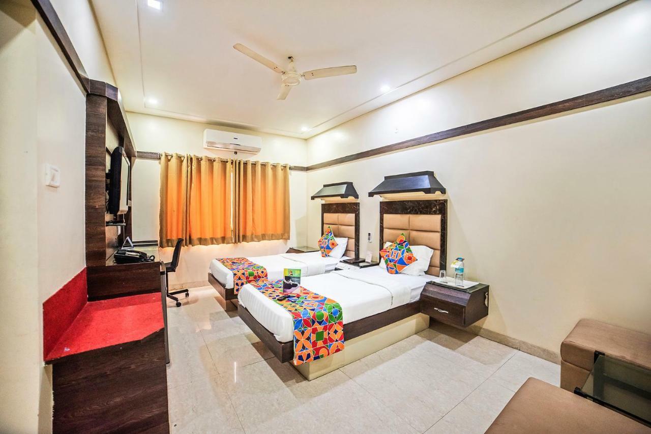 Fabhotel Santoor Geeta Bhawan Square إندور المظهر الخارجي الصورة