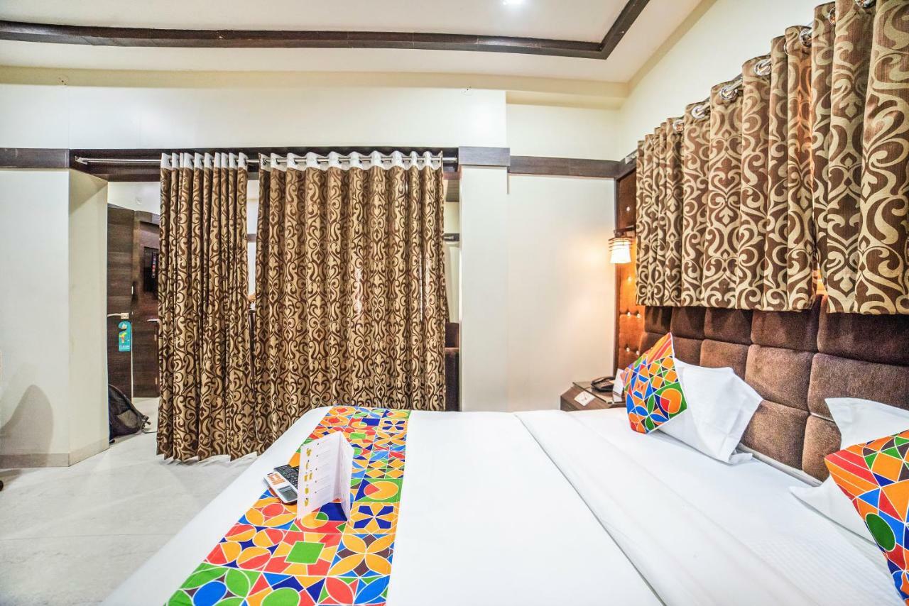 Fabhotel Santoor Geeta Bhawan Square إندور المظهر الخارجي الصورة